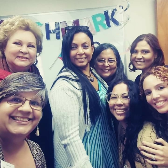 Meet your Posher, Tahis - Picture 2 of 3